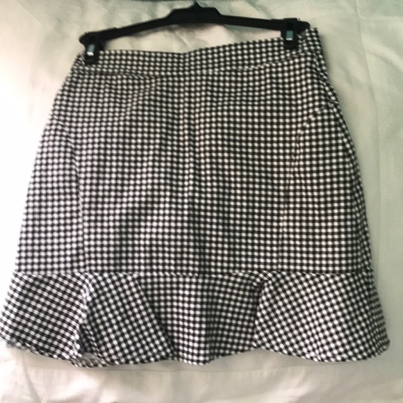 Unused shein plaid black and white skirt - Picture 2 of 5